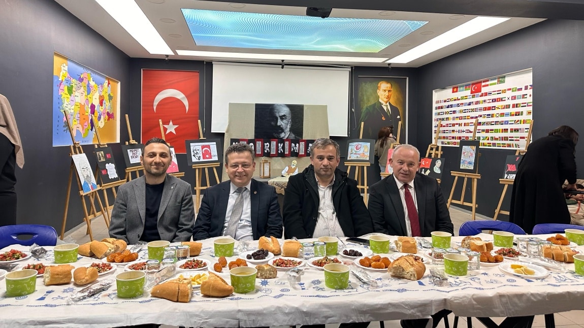 Okulumuzda İftar Yemeği Düzenlendi.